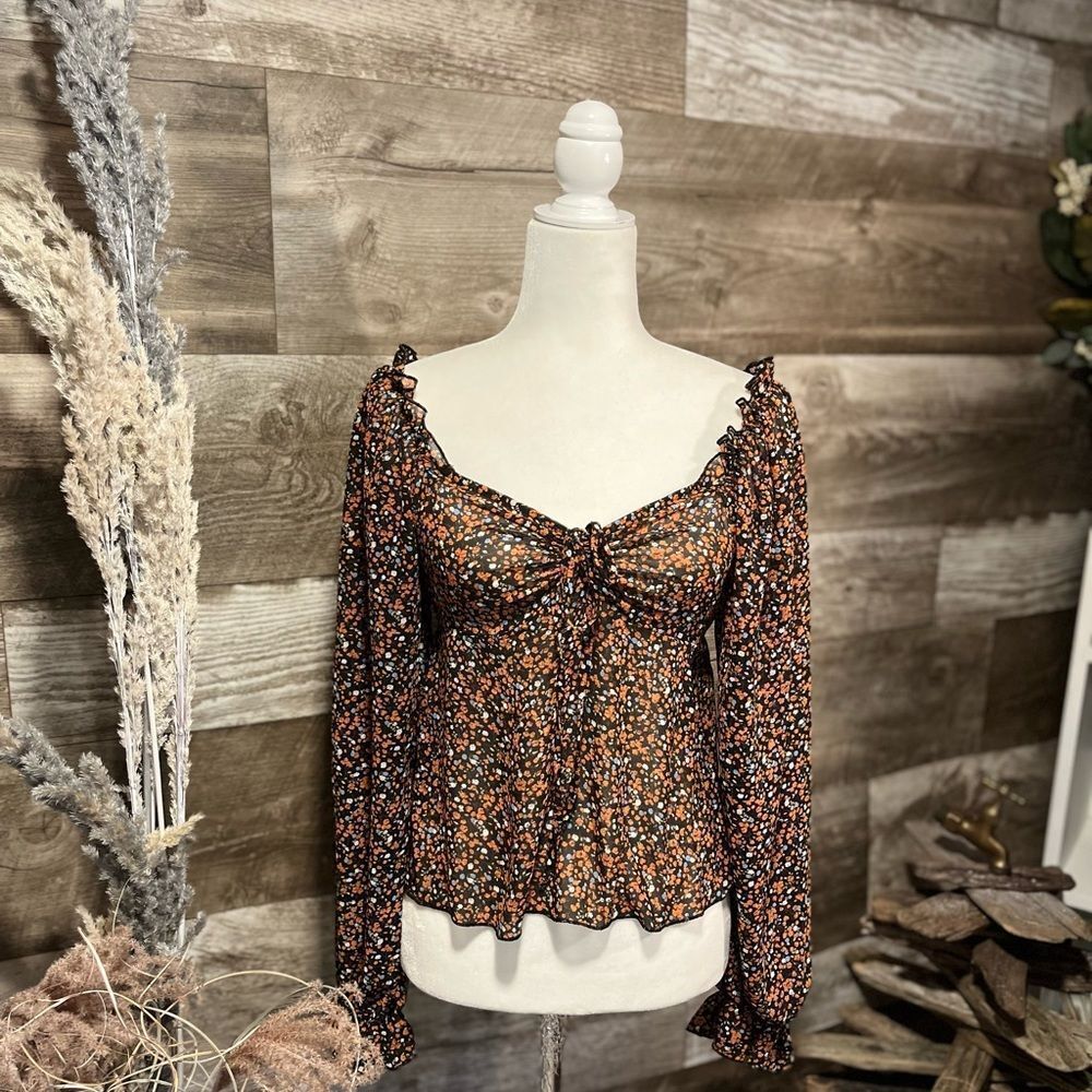 Lulu’s long sleeve black floral babydoll blouse - XS